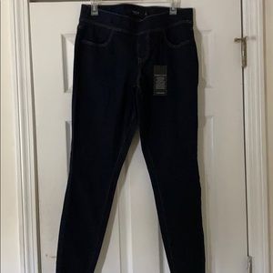 Torrid Lean Jeans Dark Wash - Size: 0T